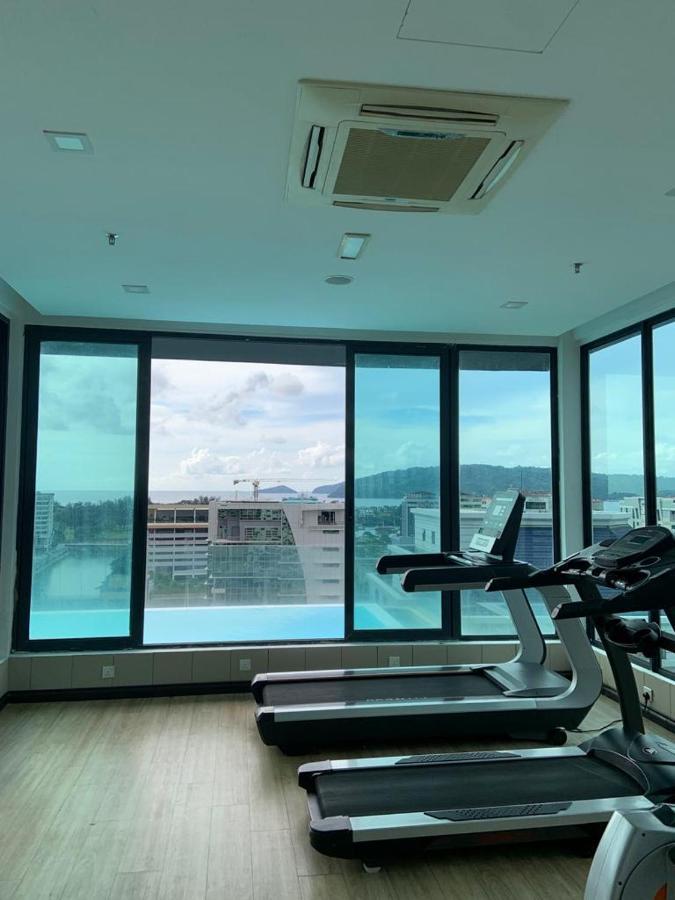 Sky Suite Top Floor With Rooftop Pool & Gym Kota Kinabalu Exterior foto